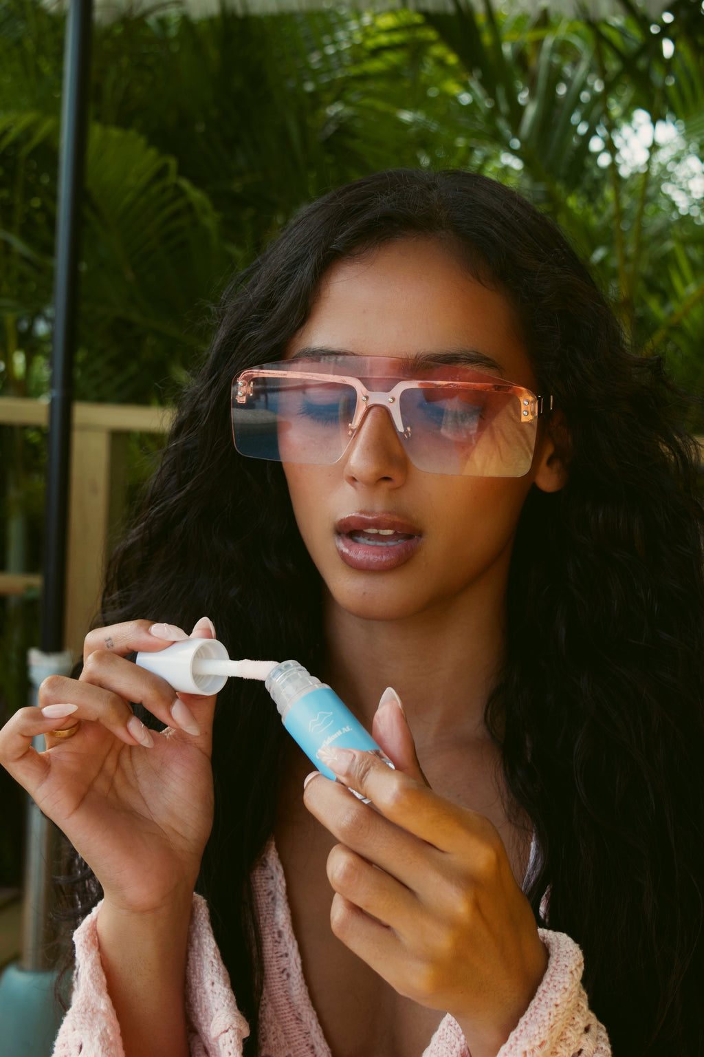 “Hydrated AF” hyaluronic acid plumping gloss
